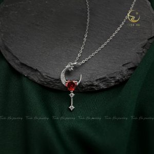 Dây chuyền bạc Trượng mặt trăng đính đá Garnet