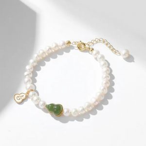 Vòng tay Charm ngọc trai thiên nhiên mix hồ lô ngọc bích
