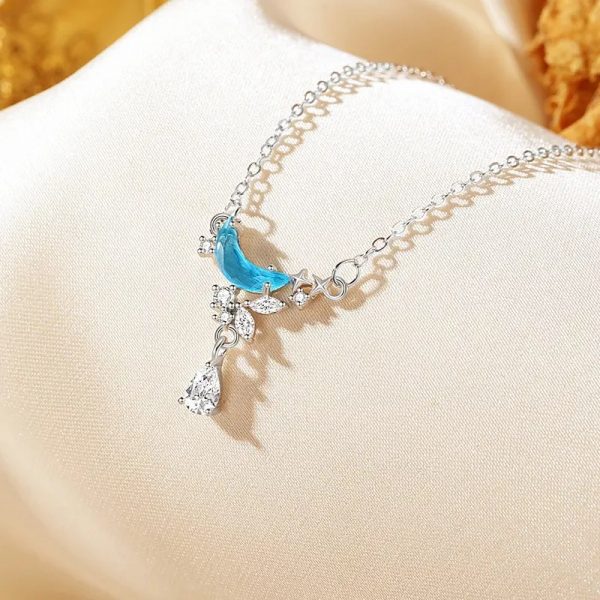 Dây chuyền bạc mặt trăng khuyết đá Zircon xanh
