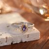 Nhẫn bạc mặt đá Tanzanite oval thiên nhiên