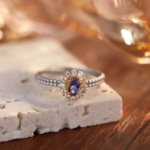 Nhẫn bạc mặt đá Tanzanite oval thiên nhiên