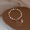 Vòng tay Charm ngọc trai thiên nhiên thanh lịch