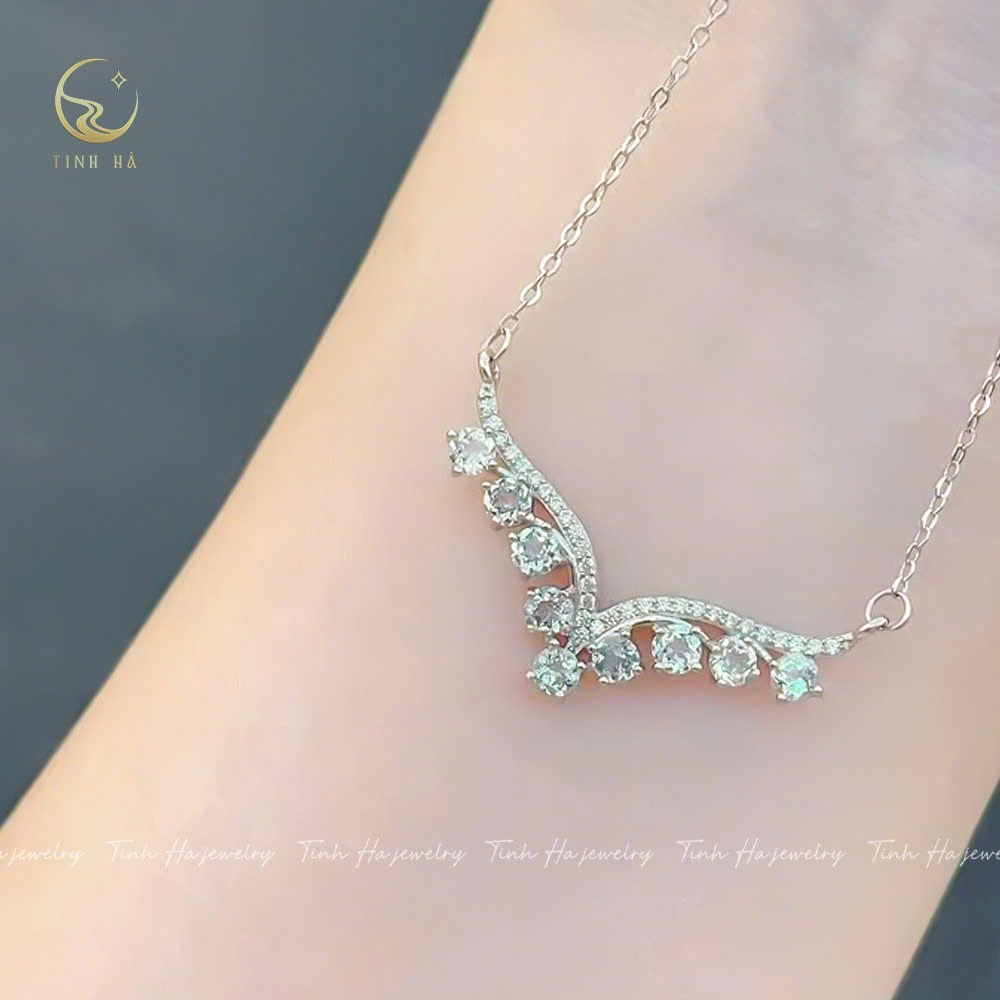 Dây chuyền mặt 9 đá Aquamarine tự nhiên quý phái thanh lịch Dây chuyền mặt 9 đá Aquamarine tự nhiên quý phái thanh lịch